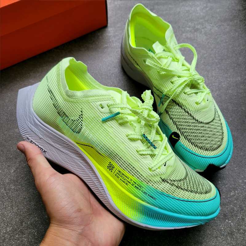 Nike ZoomX Vaporfly NEXT% 区切っ 10.5 27センチ
