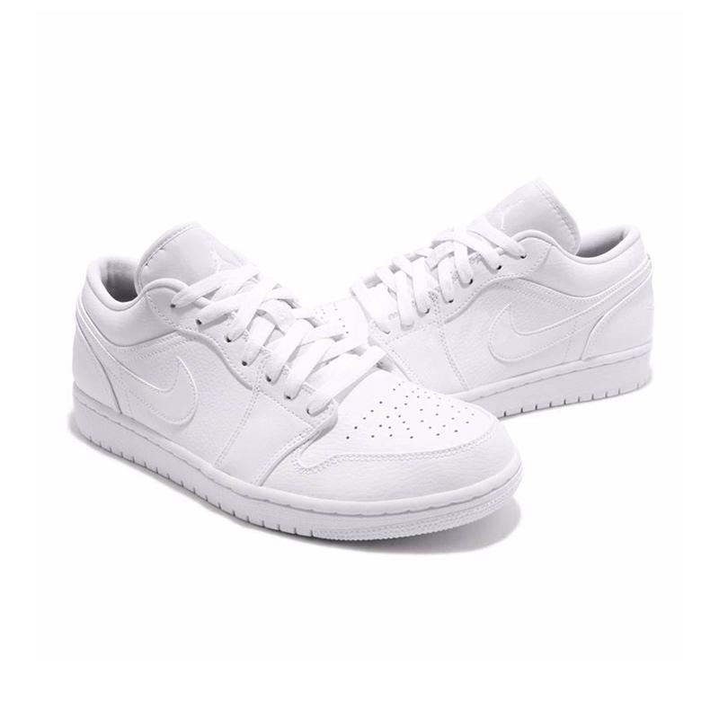 Jual Nike Men Air Jordan 1 Low Triple Shoe White 553558 112 Us7 11 2002 Online September 2020 Blibli Com