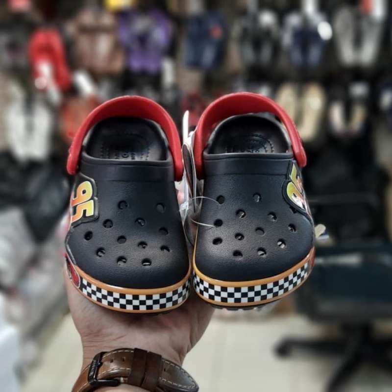Hot 2024 wheels crocs