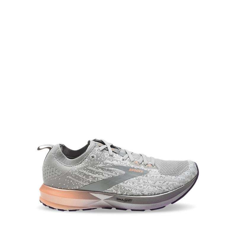 brooks womens levitate 3