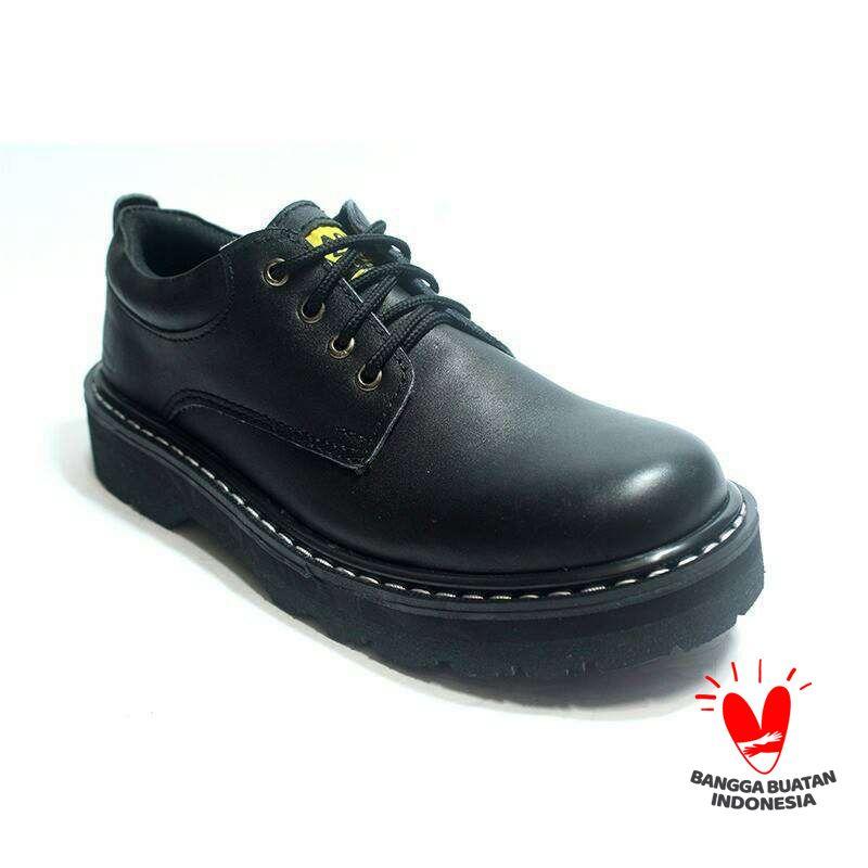 Underground shoes jakarta sales
