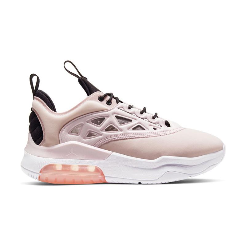Sepatu basket cheap nike wanita