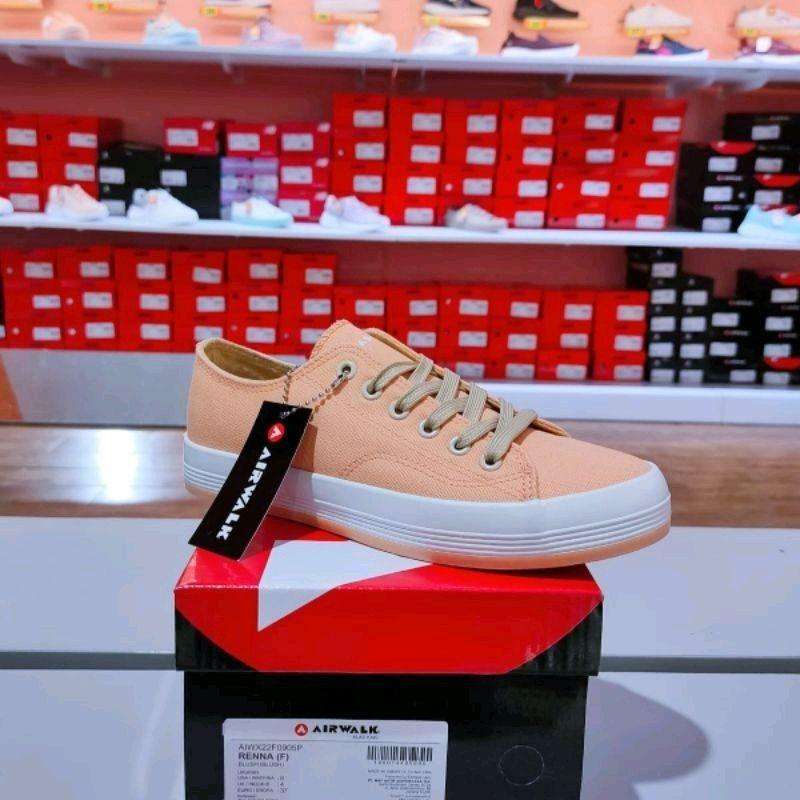 Renna running shoes store