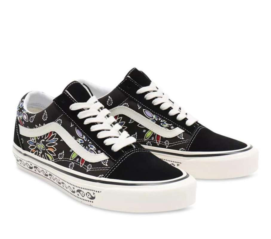 Vans old hotsell skool floral original