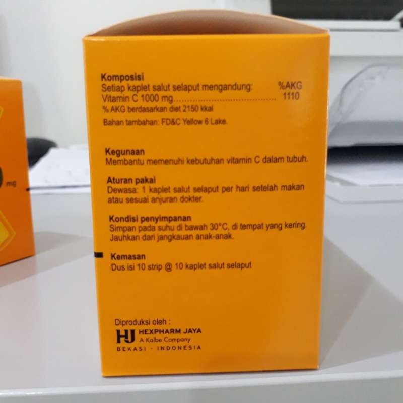 kalbe hevit c 1000mg vitamin c antioksidan suplemen daya tahan tubuh 1 box 100 tablet