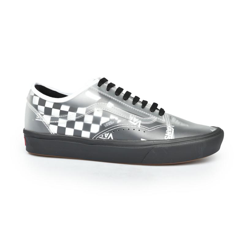 vans comfycush slip skool