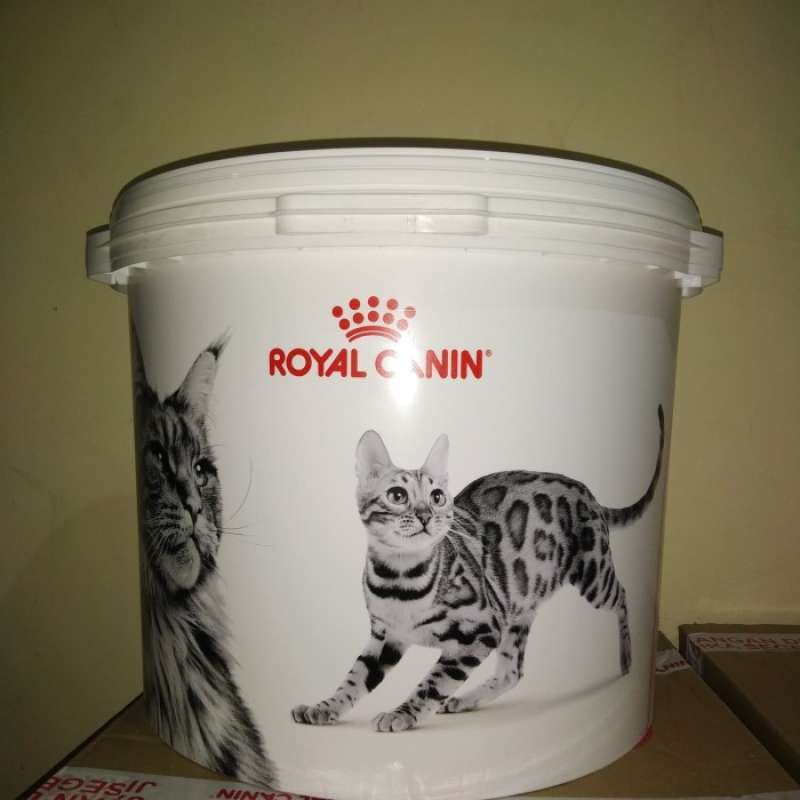Pet Food Container Royal Canin Size M