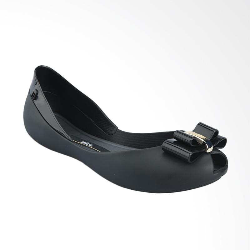 Melissa shoes hotsell queen v