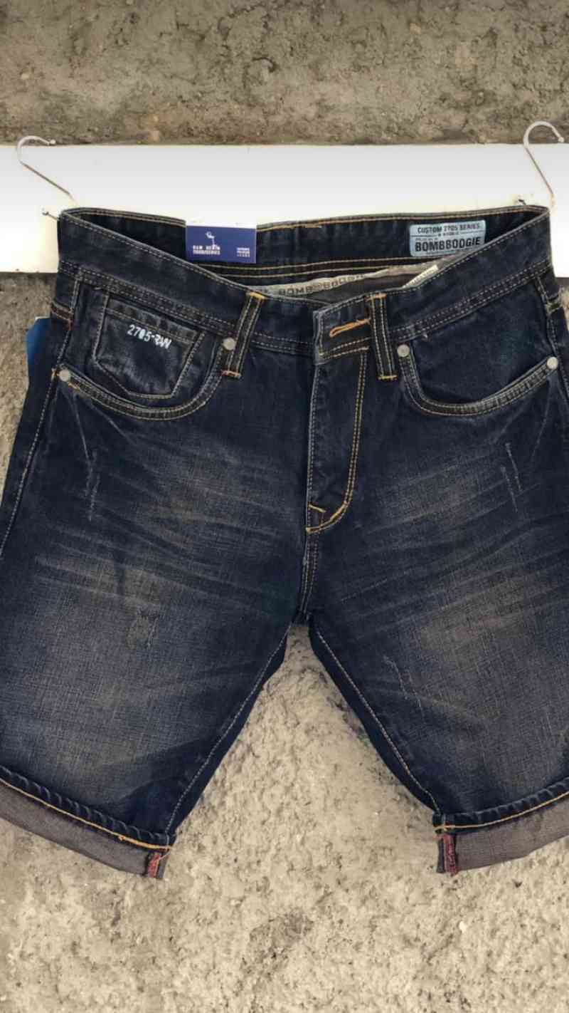 Jual celana jeans bombogie// celana 