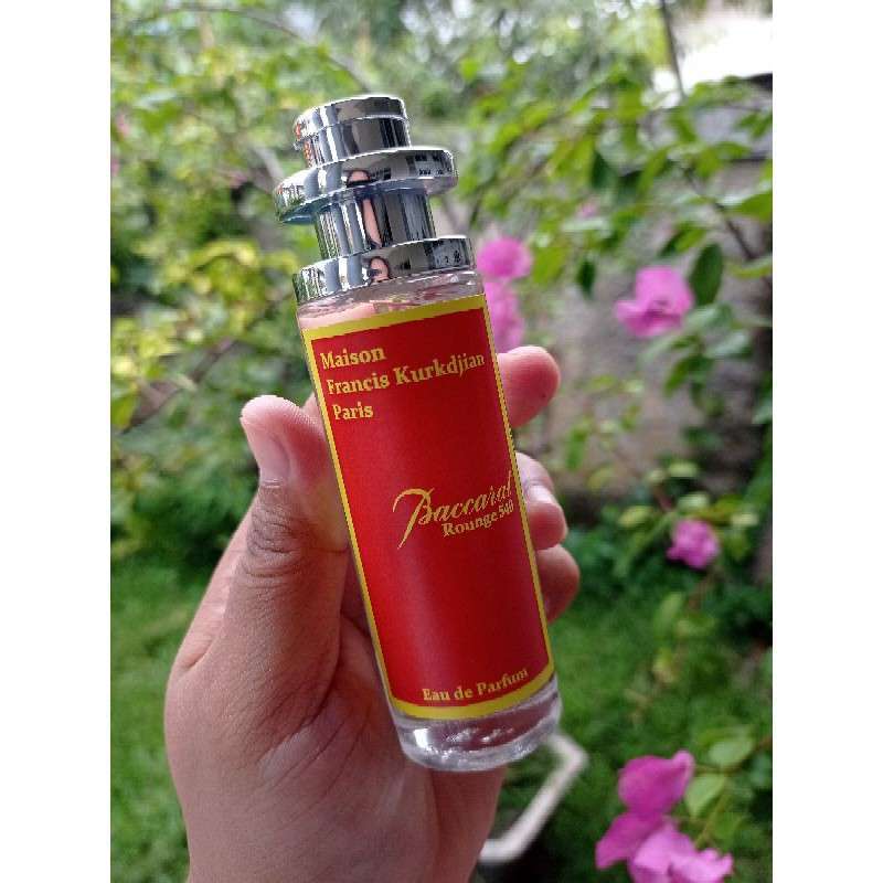Perbedaan Parfum Baccarat Putih dan Merah Cek Dulu Yuk