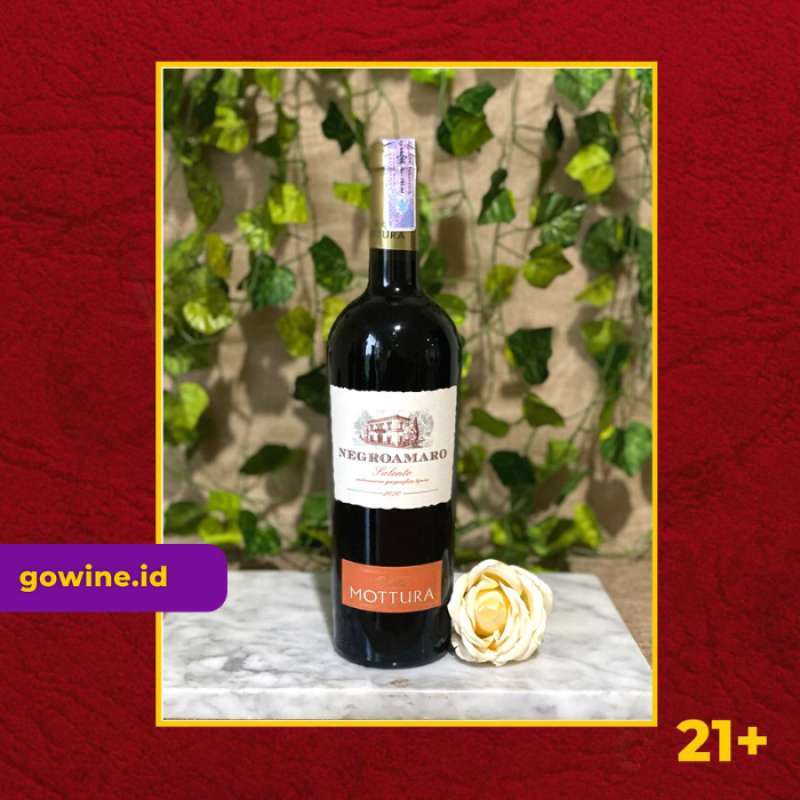 Jual Villa Mottura Negroamaro Salento IGT Red Wine Italy ...