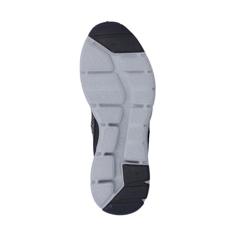 Skechers nichlas lishear training shoes hotsell
