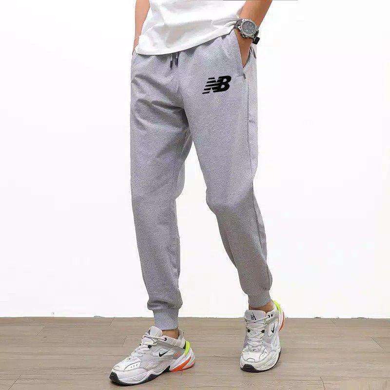 Foto celana jogger adidas 2025