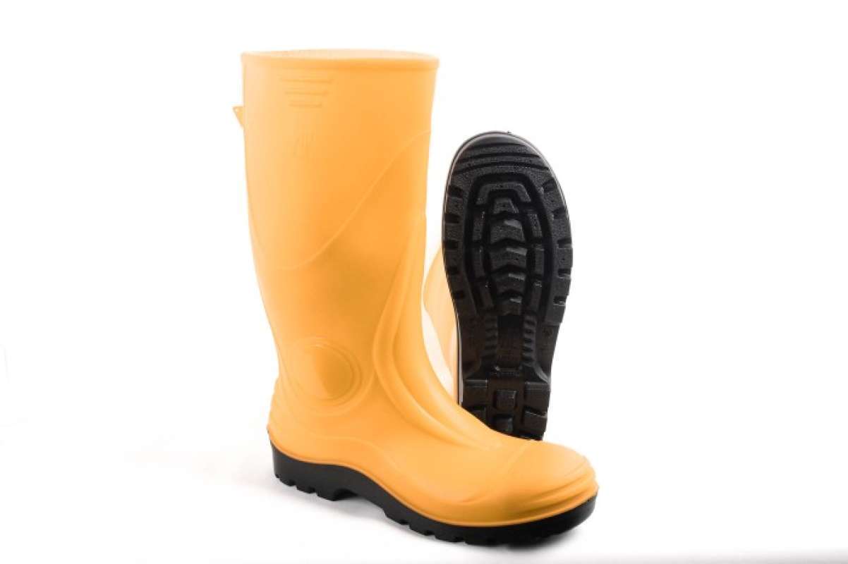 yellow steel toe shoes