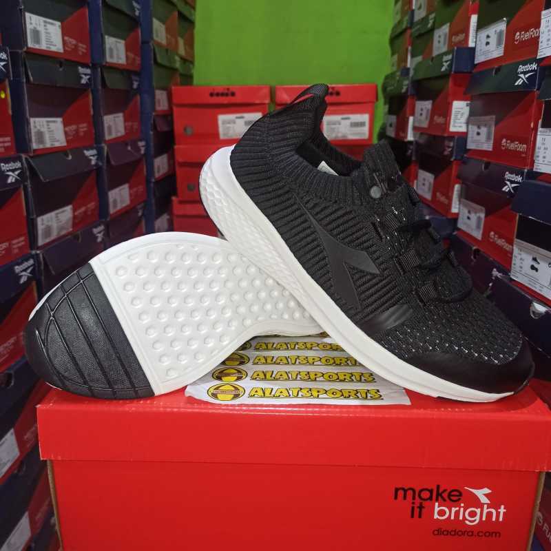 diadora anselmo black