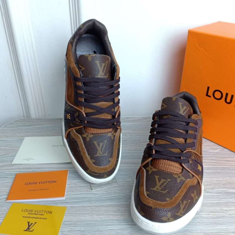 Harga sepatu kets online louis vuitton original