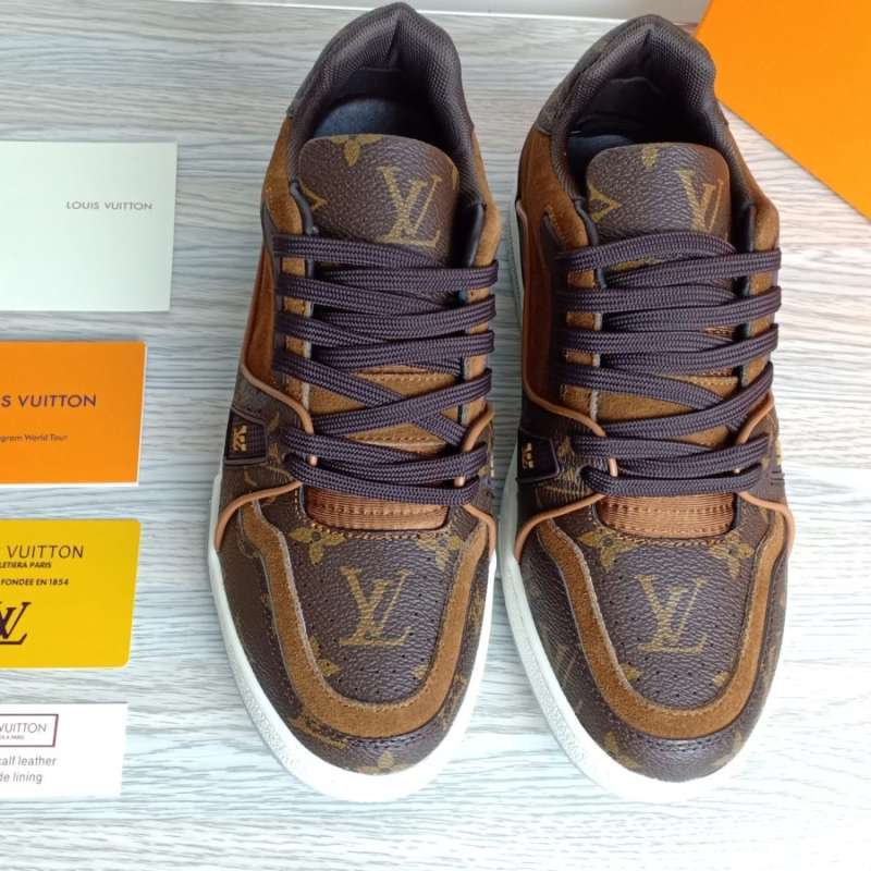 Sepatu sneakers lv clearance original