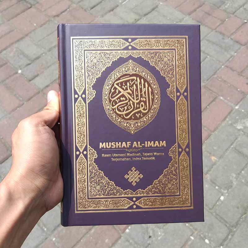 Jual Hilal Media Al Quran Mushaf Al Imam A5 Hc Rasm Utsmani Tajwid Warna Dan Terjemah Hm Buku Religi Online November 2020 Blibli Com