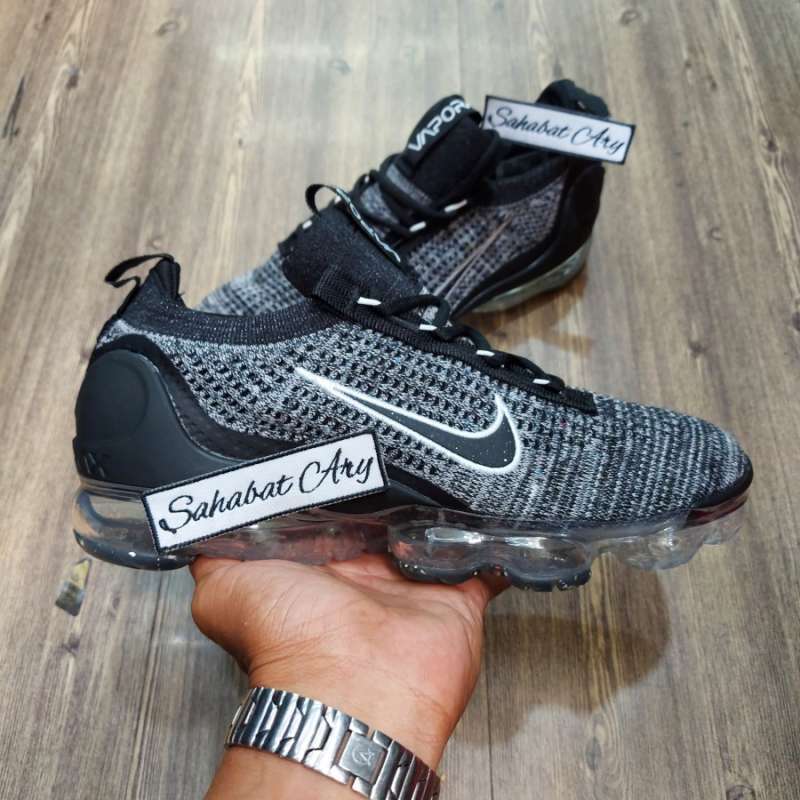 oreo vapormax 2021