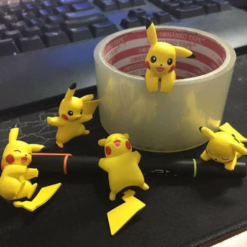 takara tomy pikachu