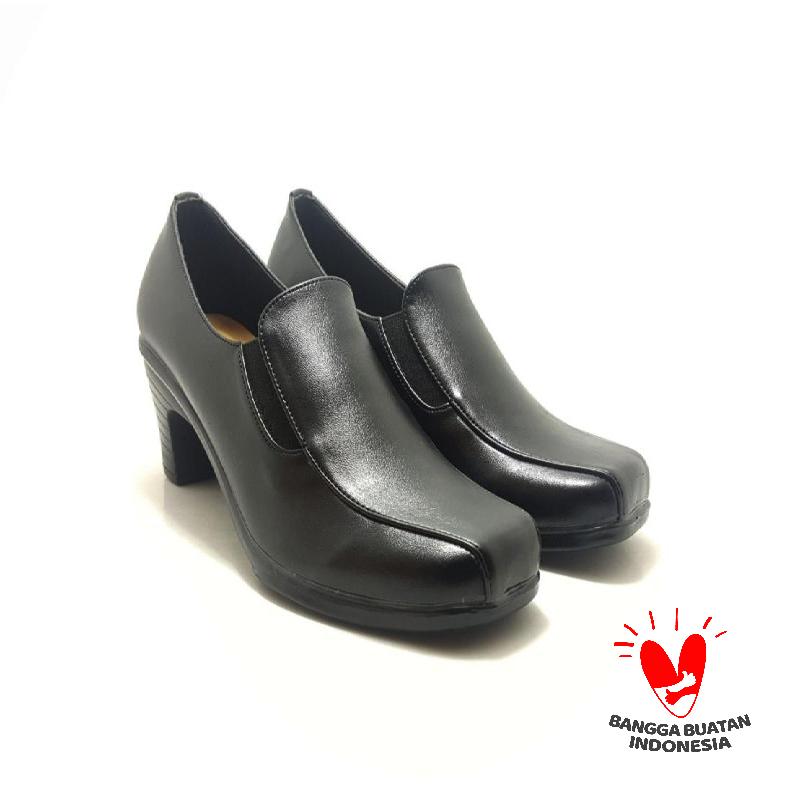Jual Sepatu Kerja Semi Boot Wanita Kulit Sintesis 504 Online Oktober 2020 Blibli Com