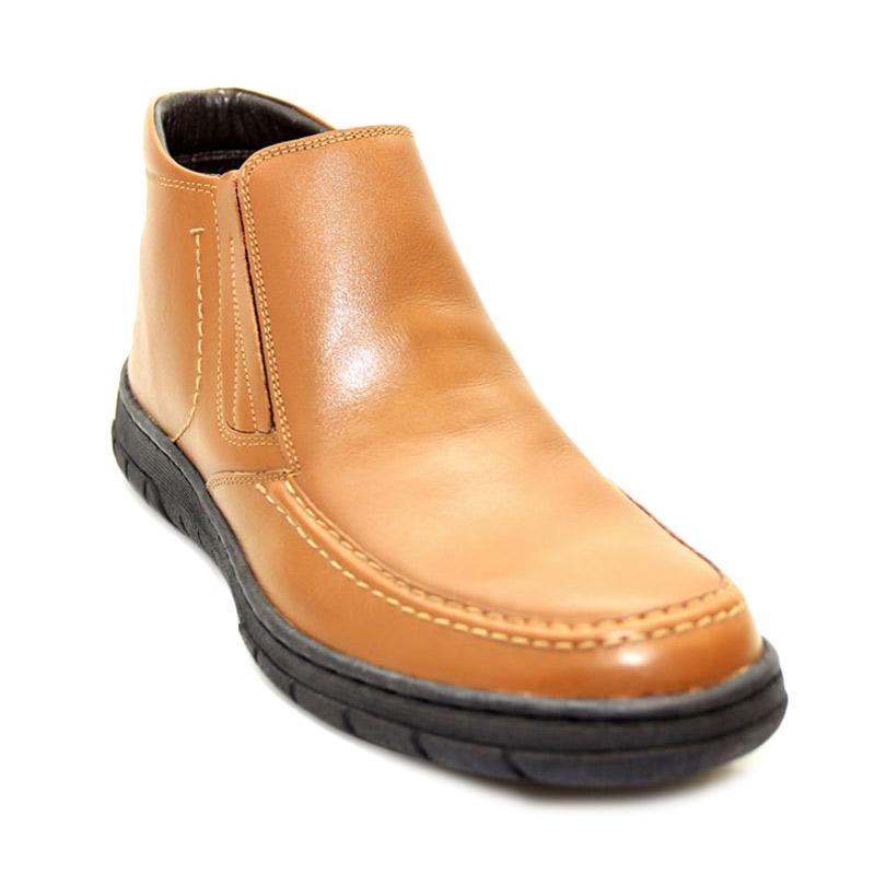 Jual Camel Active Sepatu Semi Boots Pria 8516326 P135 Online November 2020 Blibli