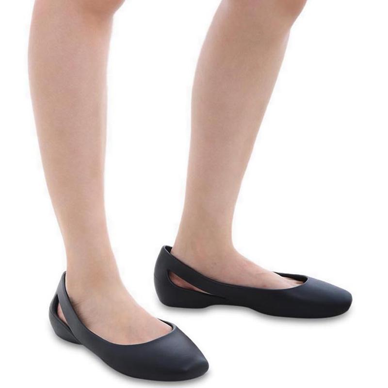 crocs women flat