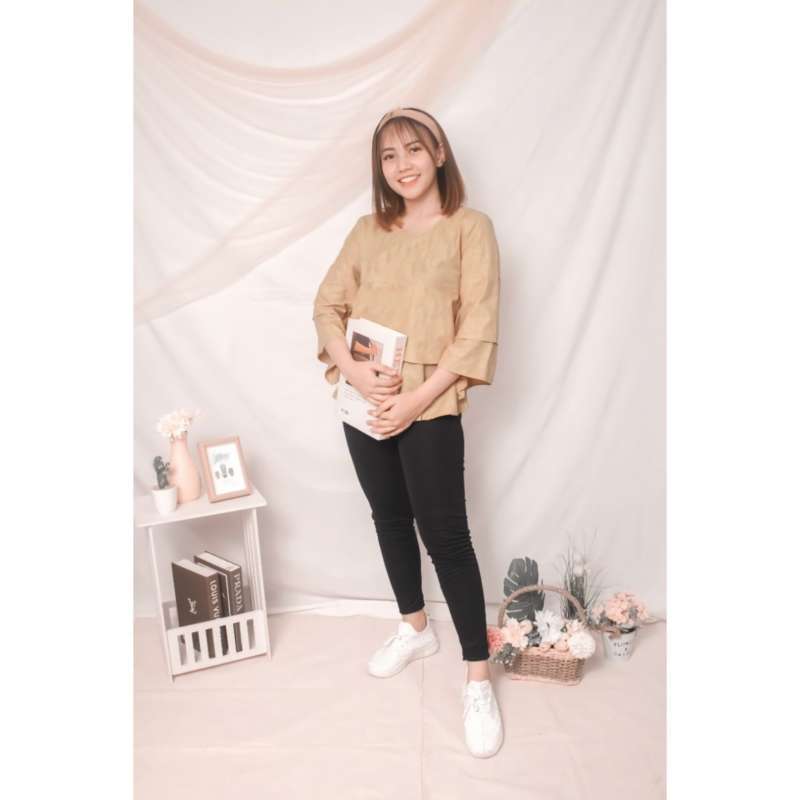 Rose blouse outfit on sale