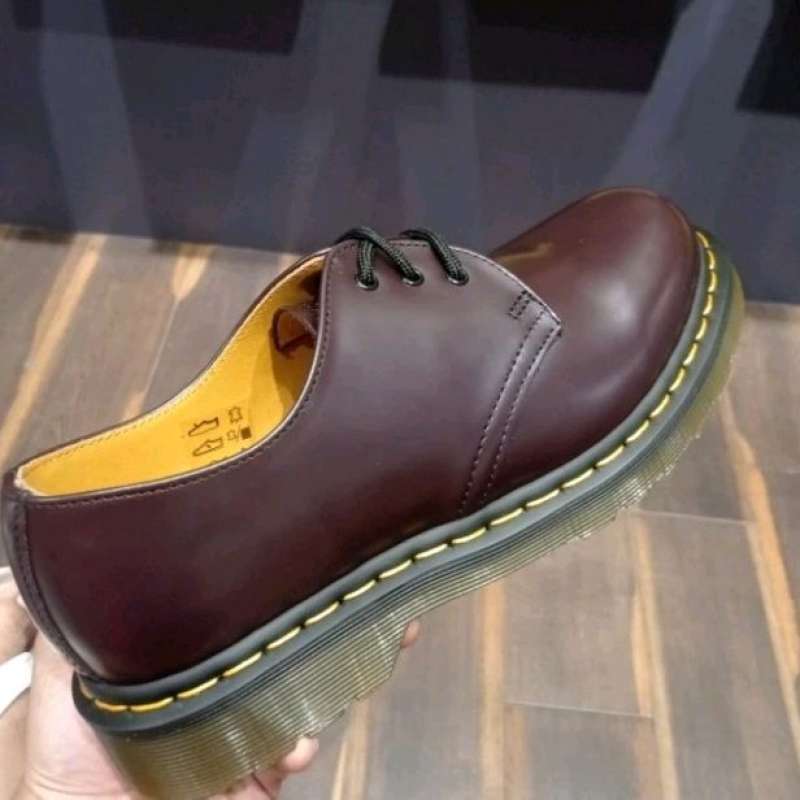 Dr martens 2025 1461 burgundy