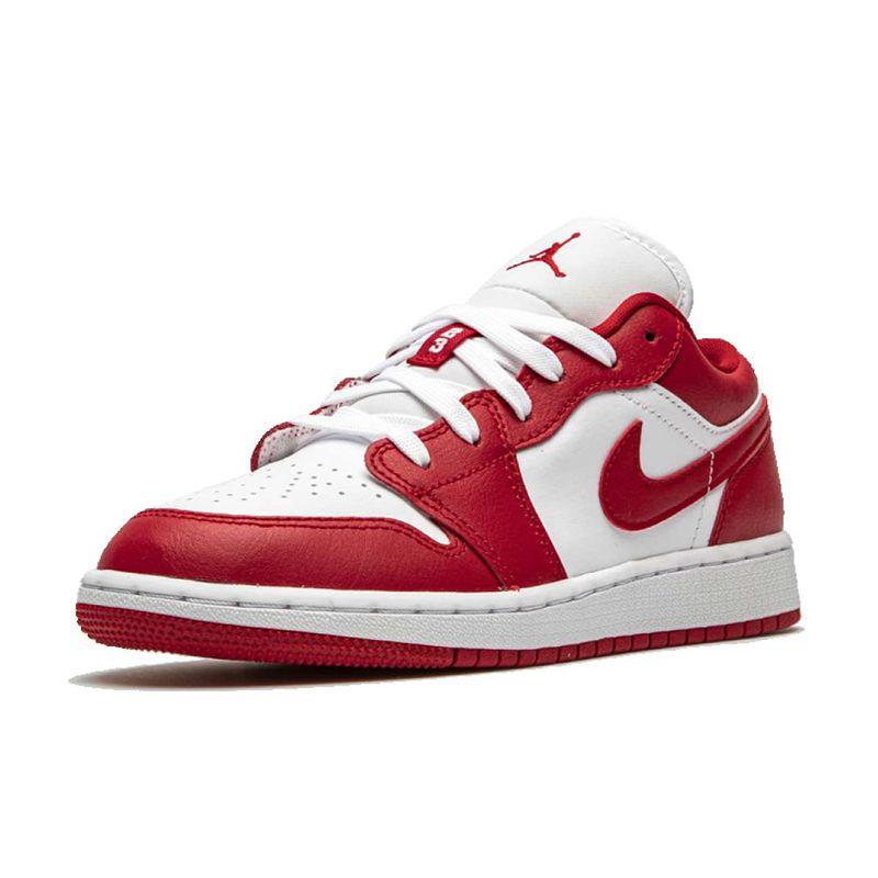 Jual Nike Air Jordan 1 Low Gym Red White Gs Sepatu Sneakers Pria 553560 611 Online Desember 2020 Blibli