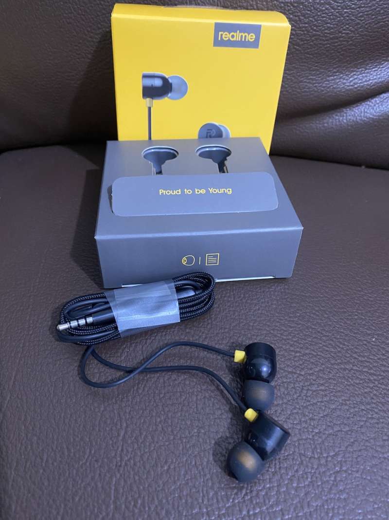 Earphone hotsell realme c2