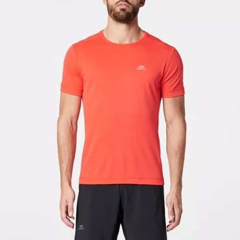 Jual Kaos Lari Dryfit Pria Merah Decathlon Online Desember 2020 Blibli