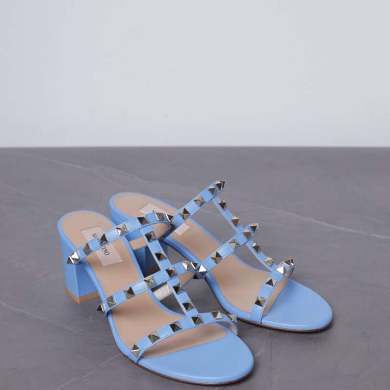 Sandal jepit valentino online