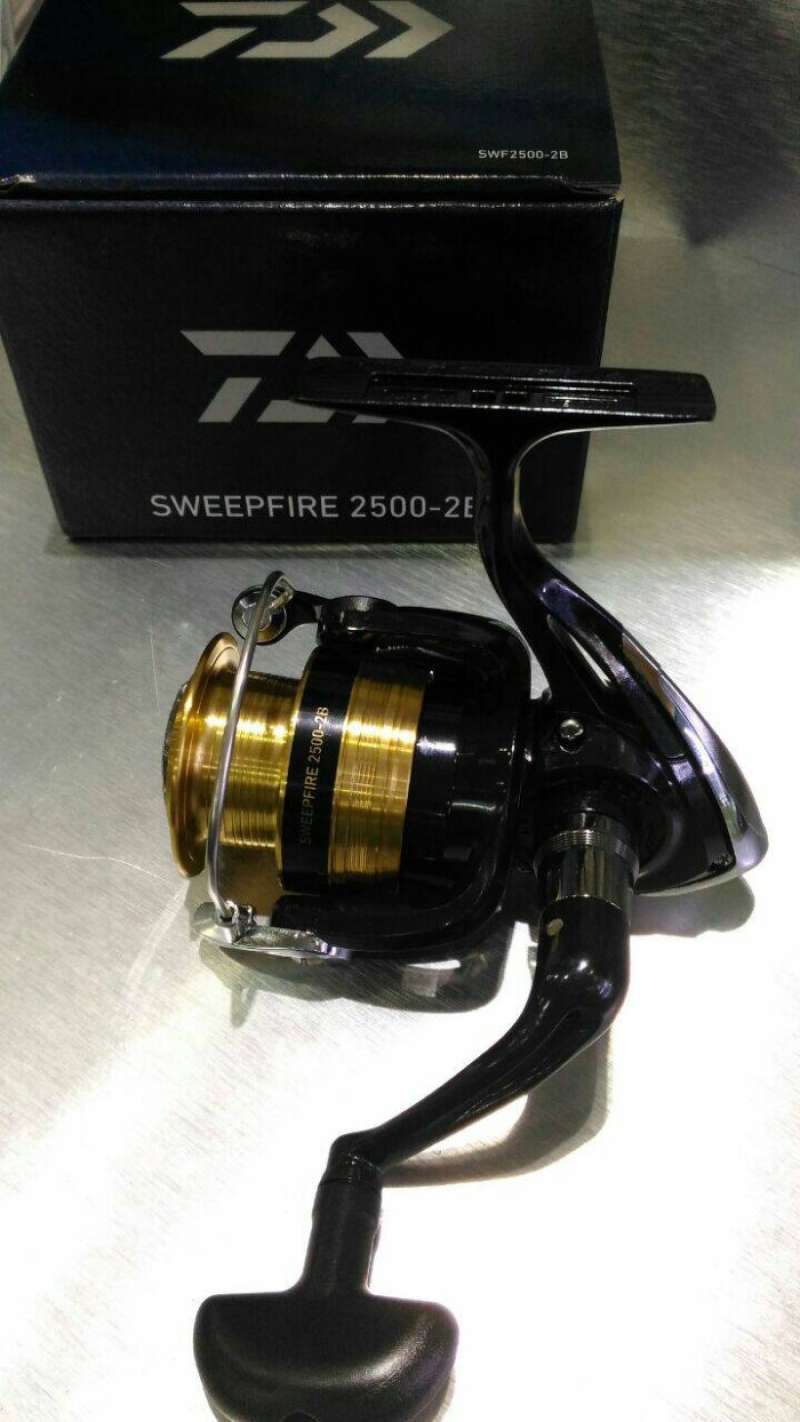 DAIWA SERTATE 1003 SWEEPFIRE 属し AR2004