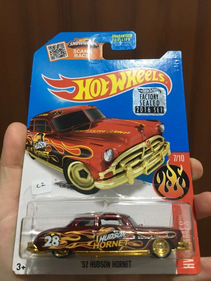Promo Hot Wheels 52 HUDSON HORNET Super Treasure Hunt TH Fact