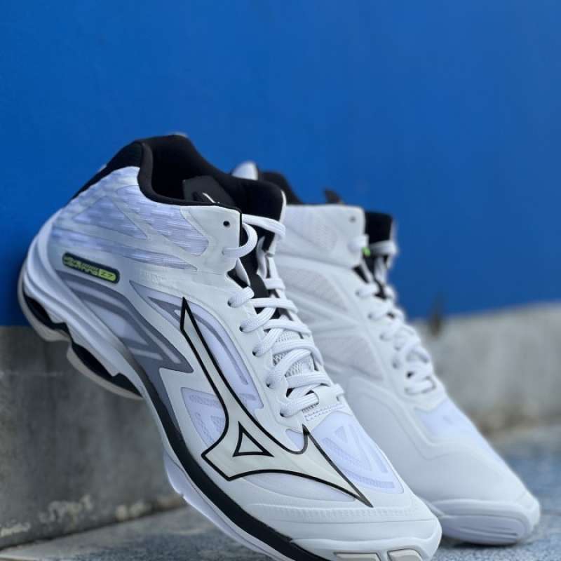 Sepatu mizuno best sale wave lightning pro