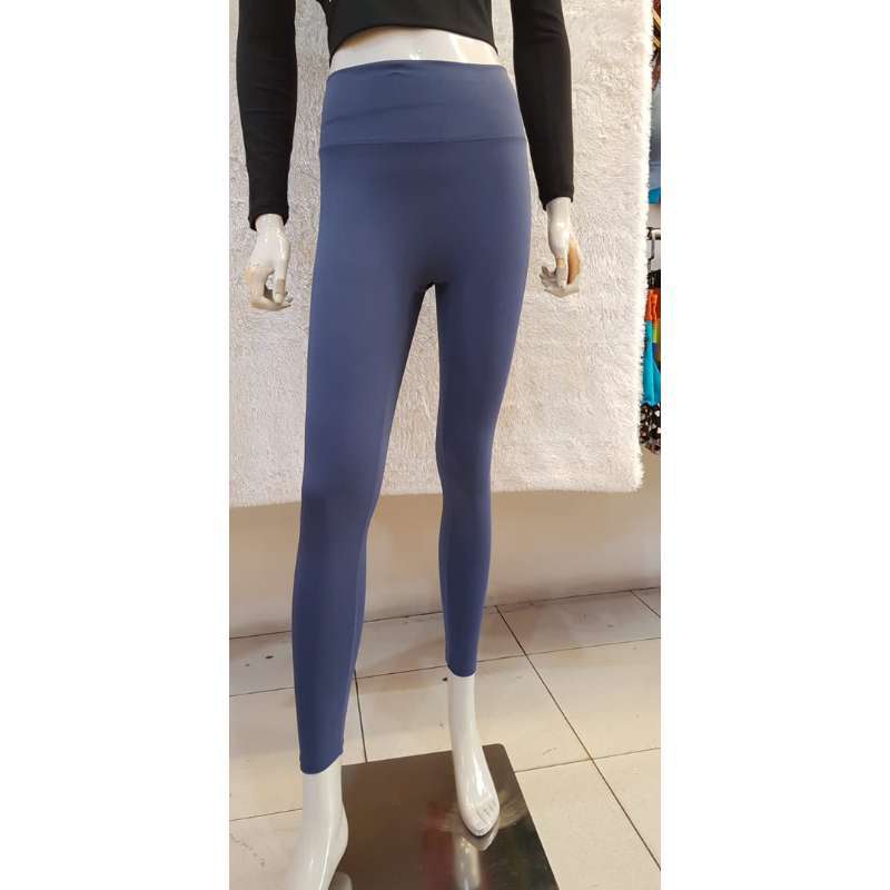Legging import store