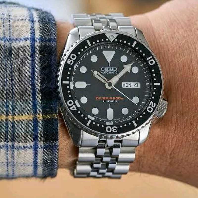 Jam Tangan Seiko SKX103 SKX013K2 Divers 200M Original Bergaransi Resmi 1 Tahun