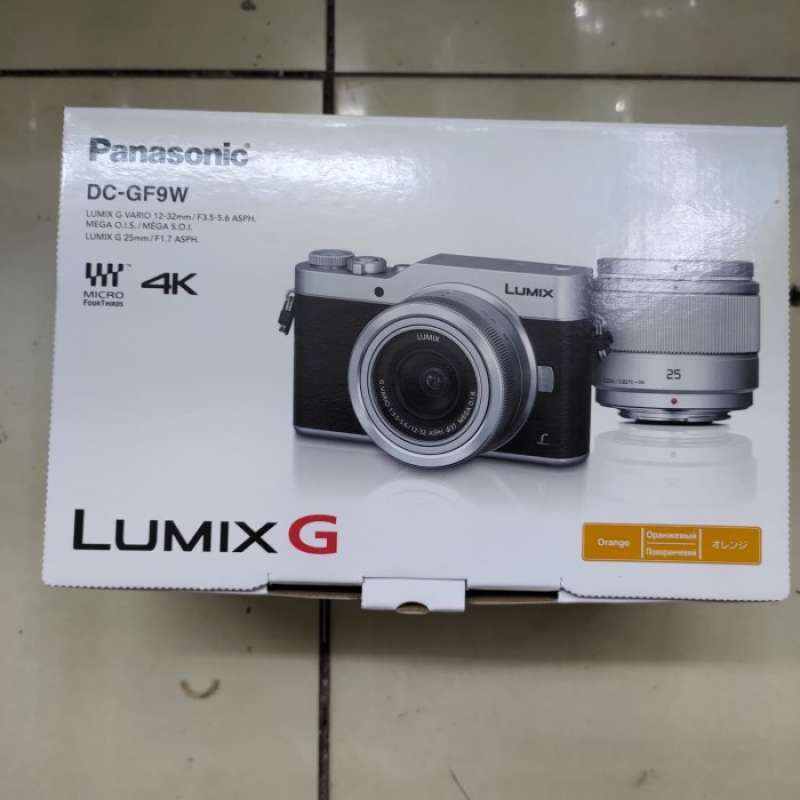 LUMIX DC-GF9 12-32mm F3.5-5.6 25mm F1.7