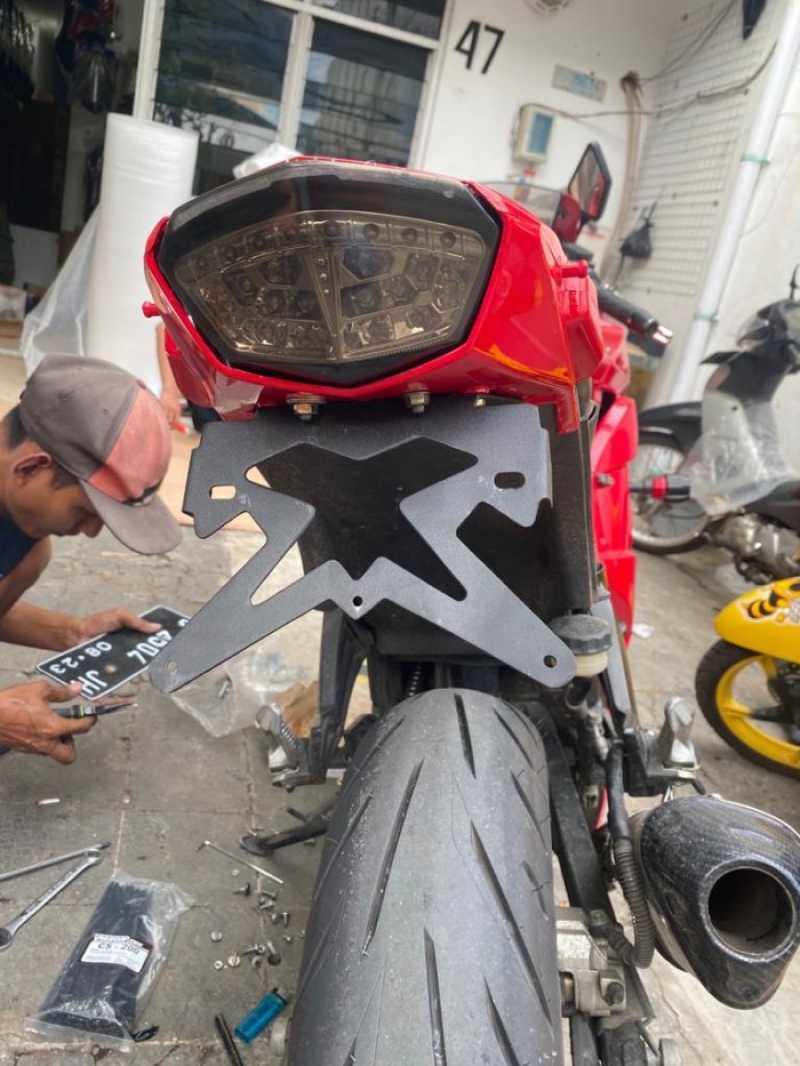 Tail tidy top ninja 250 fi