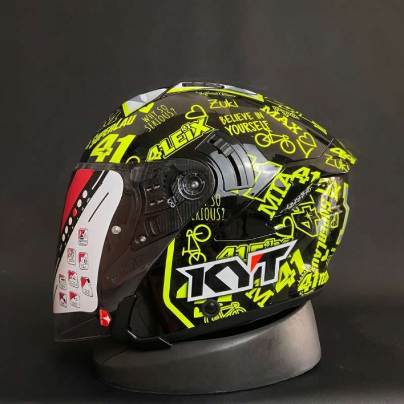 Helm half shop face 2020