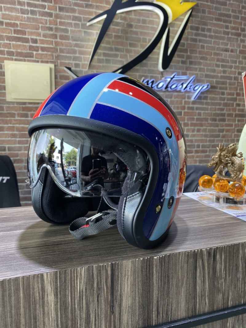 Shoei nostalgia hotsell