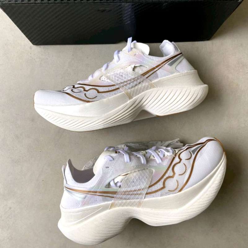 Saucony 70007 deals