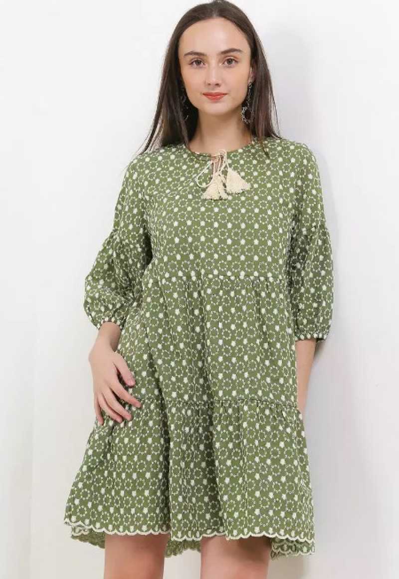 Promo CHIC SIMPLE TASSEL DETAIL TIER EYELET DRESS WANITA KOREA