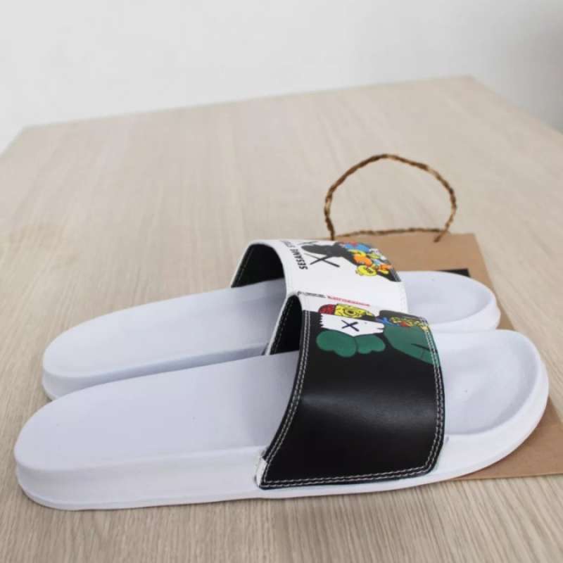 Sandal kaws x supreme original deals