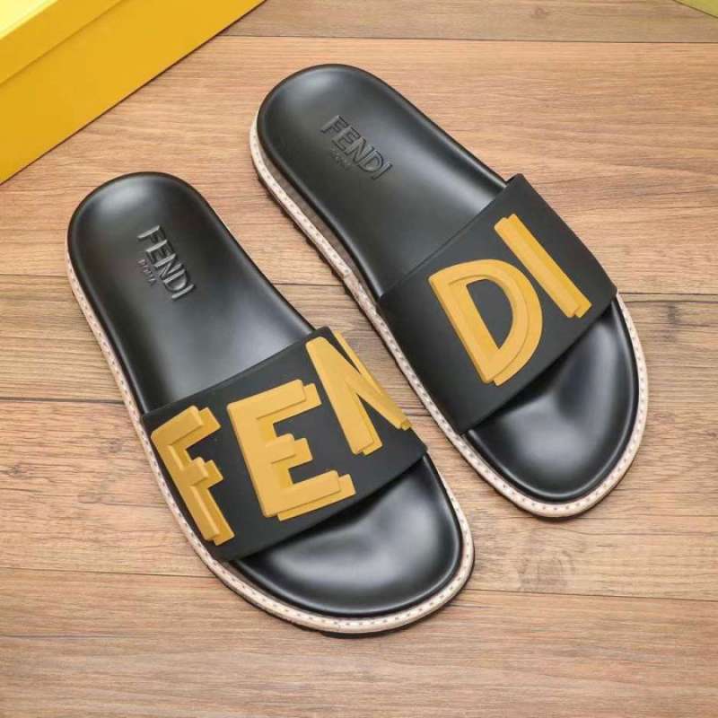 Sandal pria branded outlet