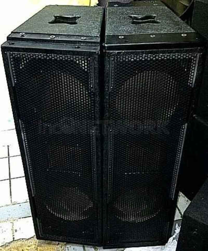 Box speaker array discount