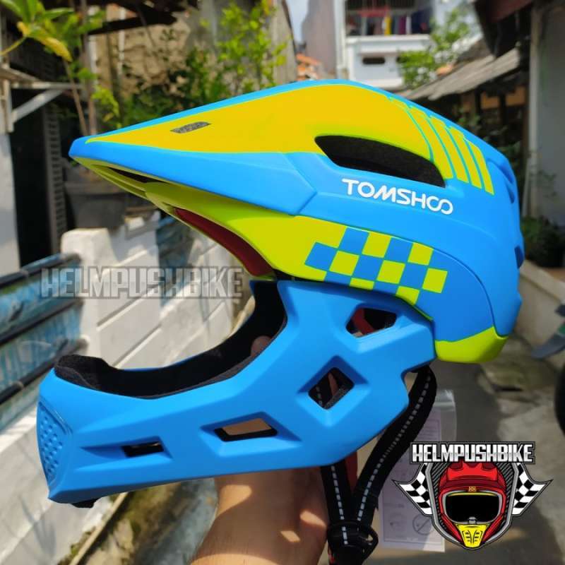 Helm balance hotsell bike