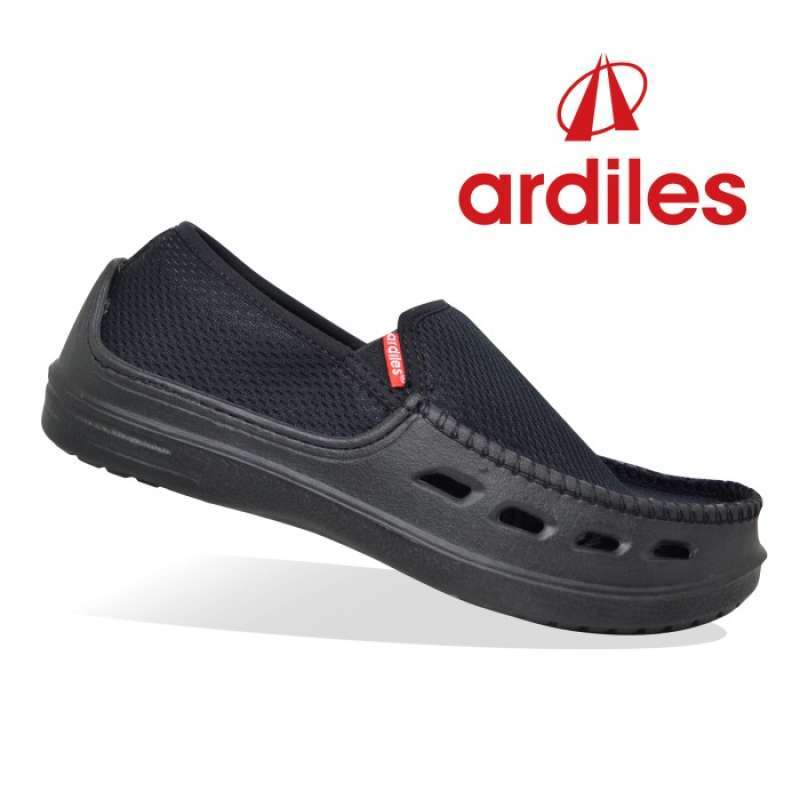 Ardiles slip on online