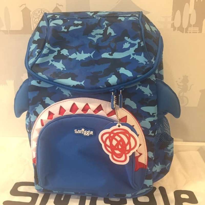 Smiggle hoodie best sale character junior backpack
